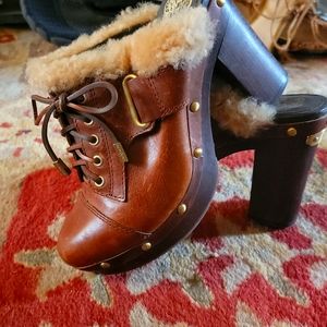 Vince Camuto 70s style clogs